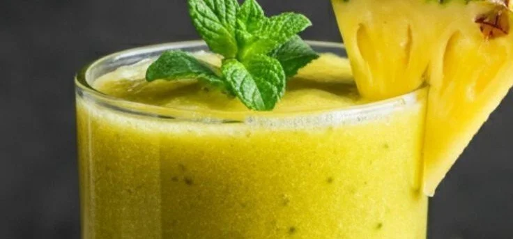 Aloe Vera Pineapple Smoothie for Glowing Skin & Gut Health