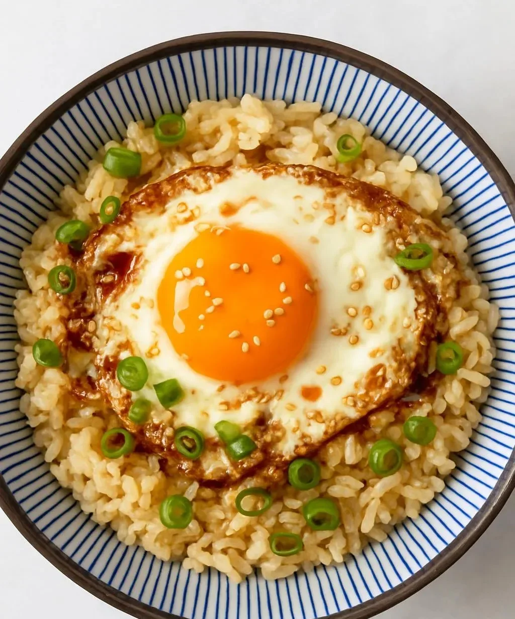 Easy Gyeran Bap – Korean Egg Rice