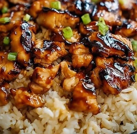 Honey BBQ Chicken served over a bed of rice